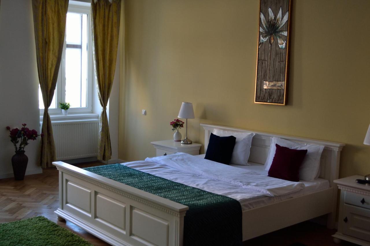Casa Krone - Piata Sfatului Braszów Zewnętrze zdjęcie